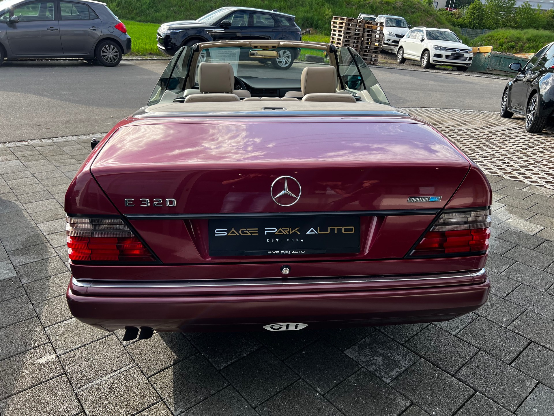 MERCEDES-BENZ E 320 Cabrio *SPORTLINE*-image-10