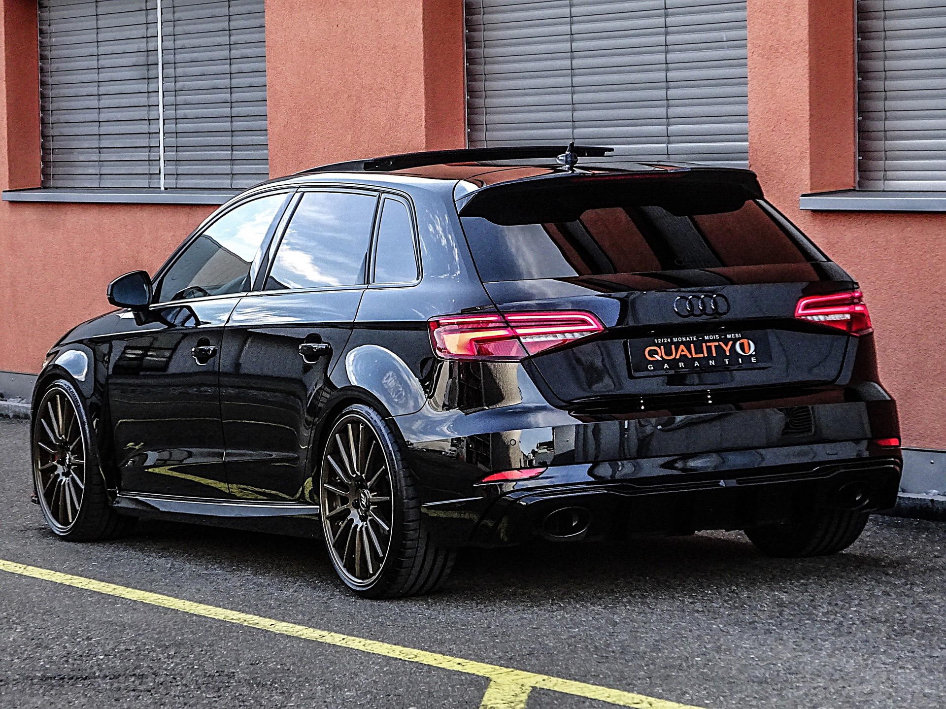 AUDI RS3 Sportback 2.5 TSI quattro S-tronic // CH-Fahrzeug // ABT Motorsport // ohne OPF....-image-8