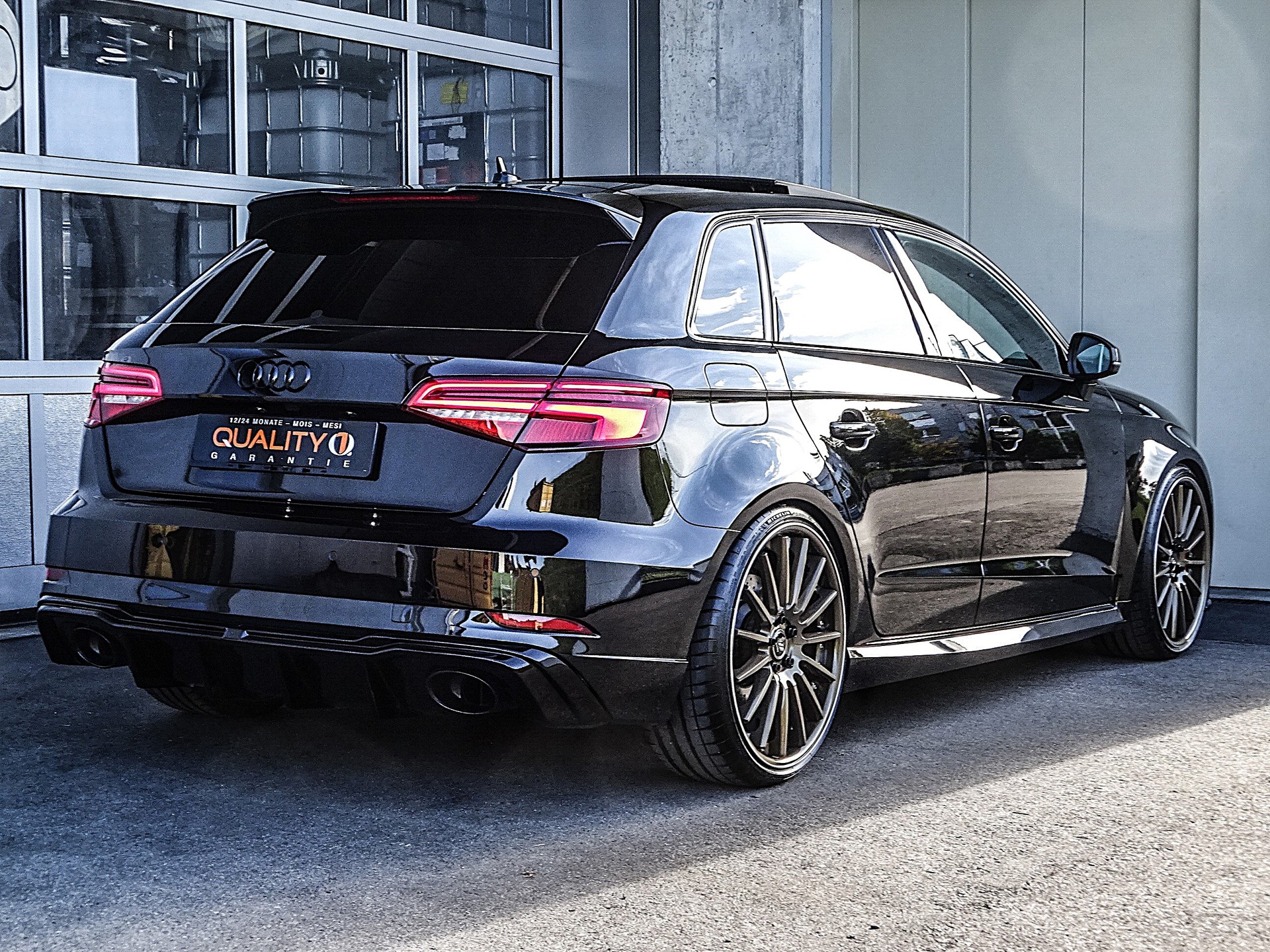 AUDI RS3 Sportback 2.5 TSI quattro S-tronic // CH-Fahrzeug // ABT Motorsport // ohne OPF....-image-4