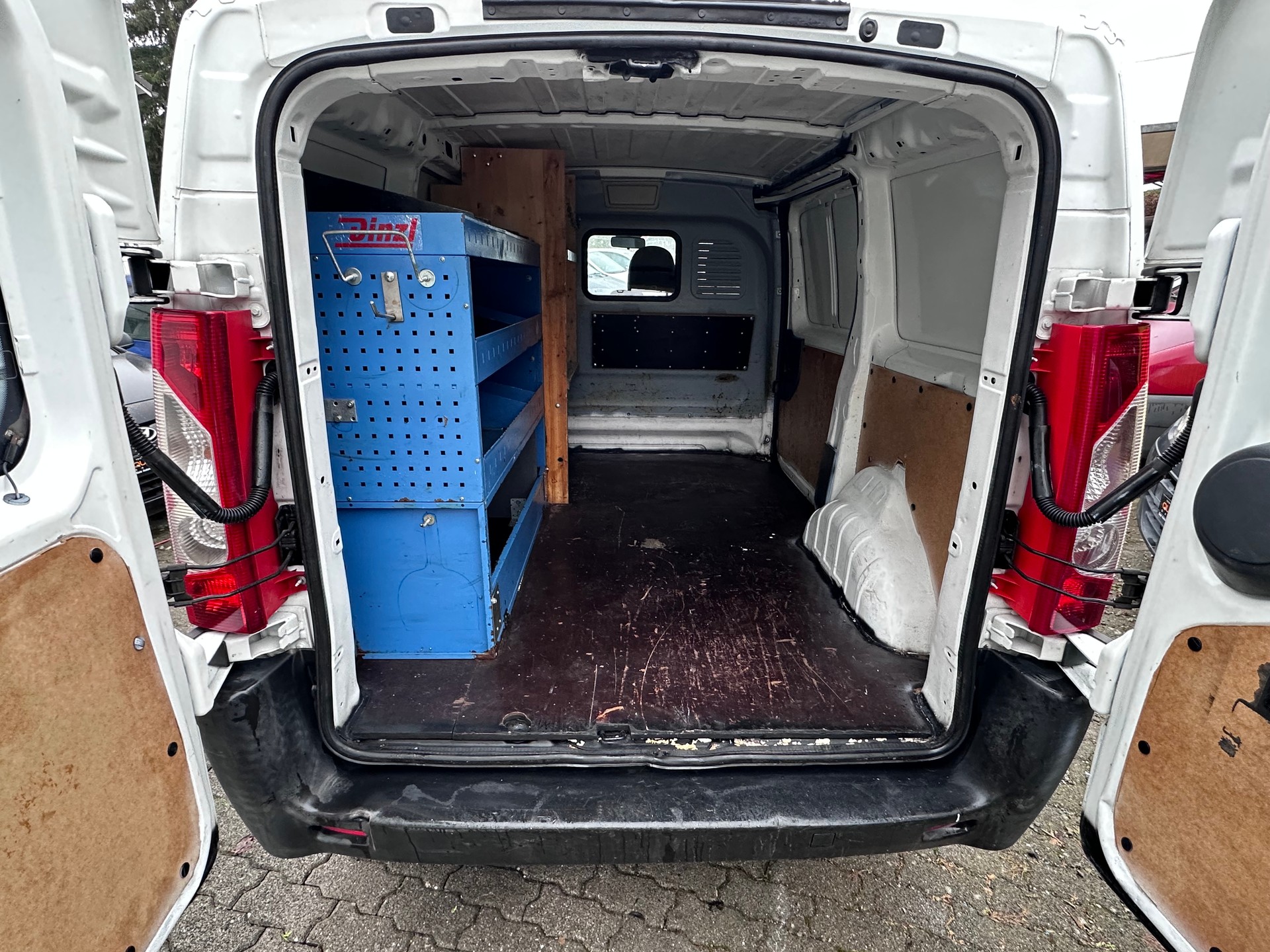PEUGEOT Expert 2.0i 16V 227 L1H1-image-12
