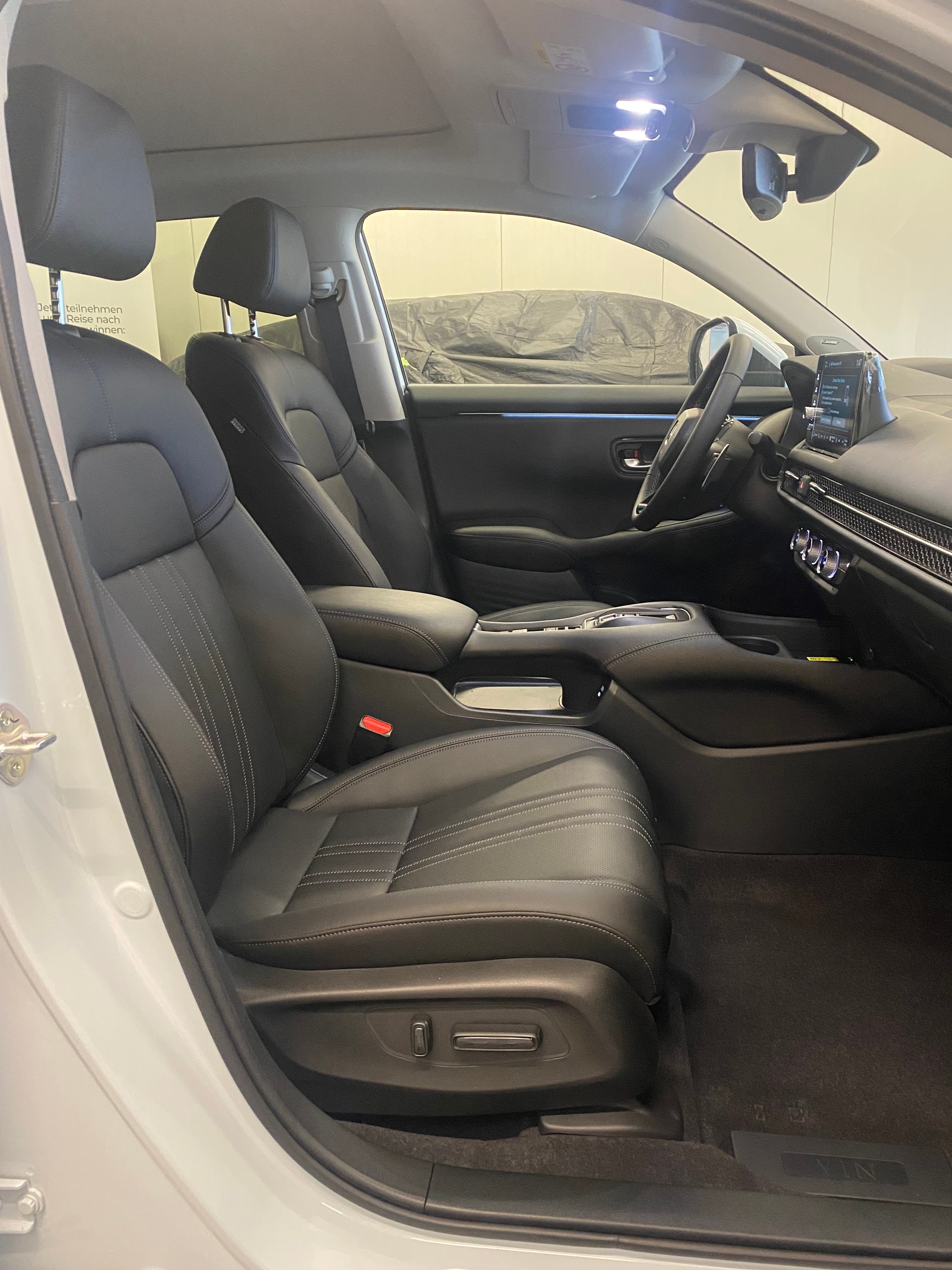 HONDA ZR-V 2.0i MMD Hybrid Advance Automatic-image-12