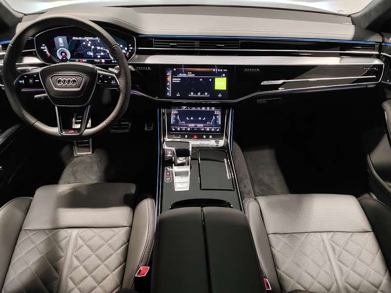 AUDI A8 60 TFSI e quattro tiptronic-image-11
