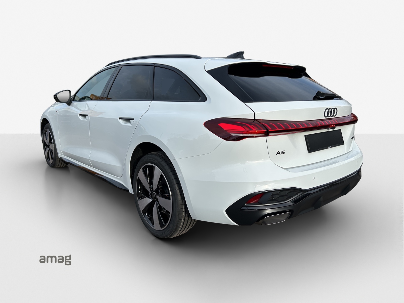 AUDI A5 Avant TFSI quattro 150 kW S tronic-image-14