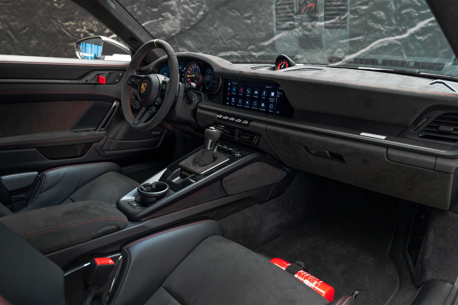 PORSCHE 911 GT3 RS Weissach-image-12