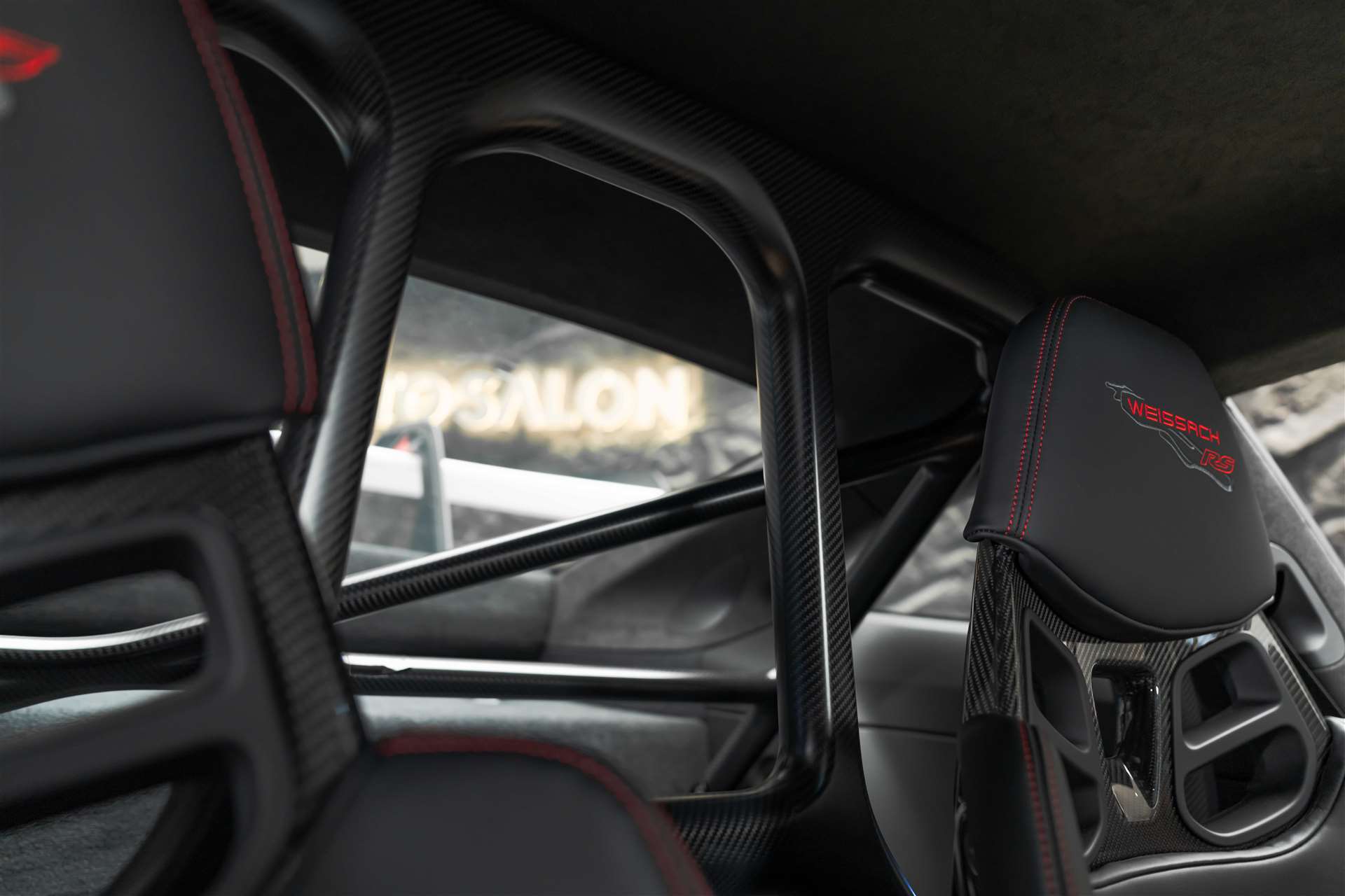 PORSCHE 911 GT3 RS Weissach-image-31