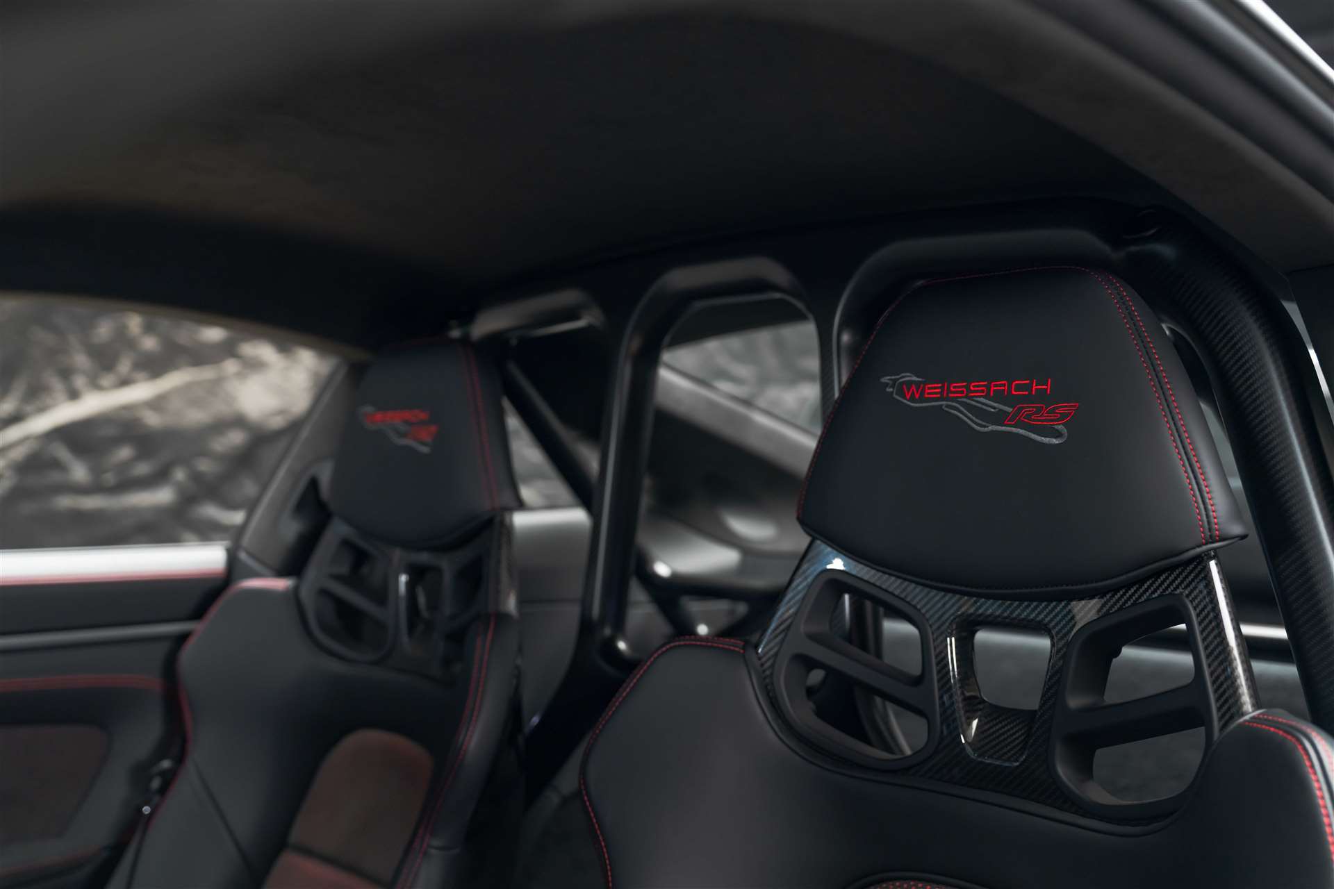 PORSCHE 911 GT3 RS Weissach-image-11