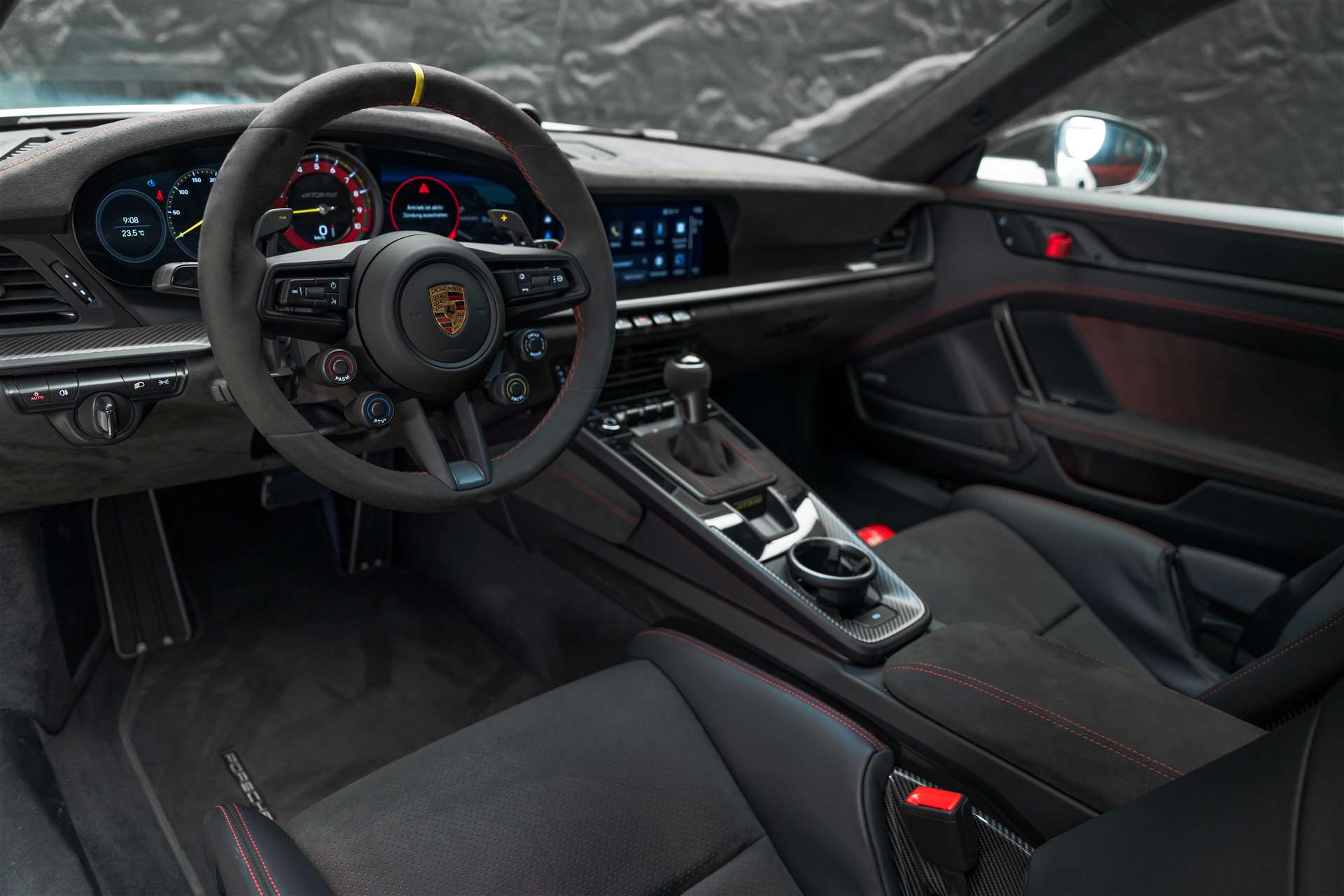 PORSCHE 911 GT3 RS Weissach-image-8