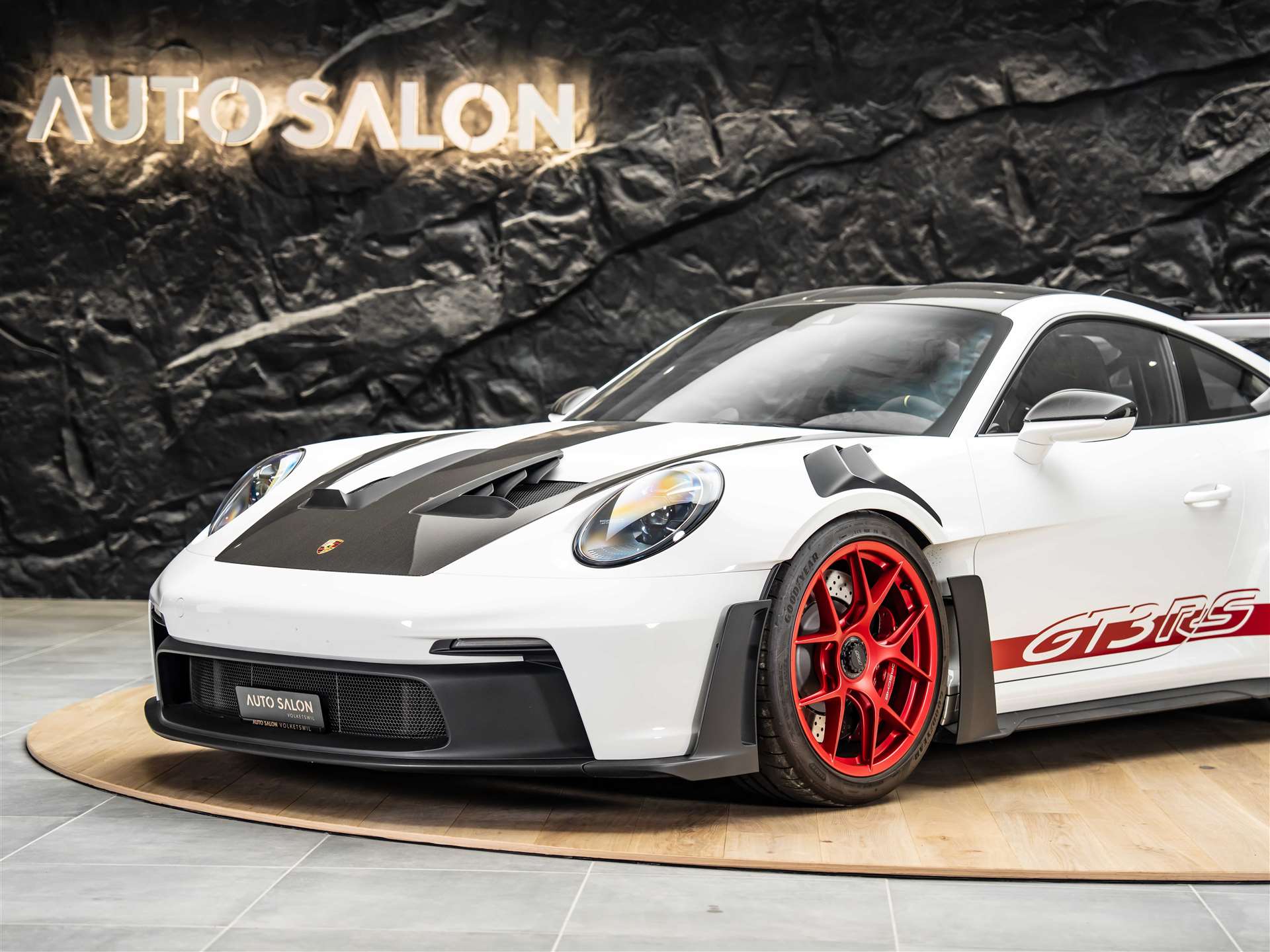 PORSCHE 911 GT3 RS Weissach-image-13