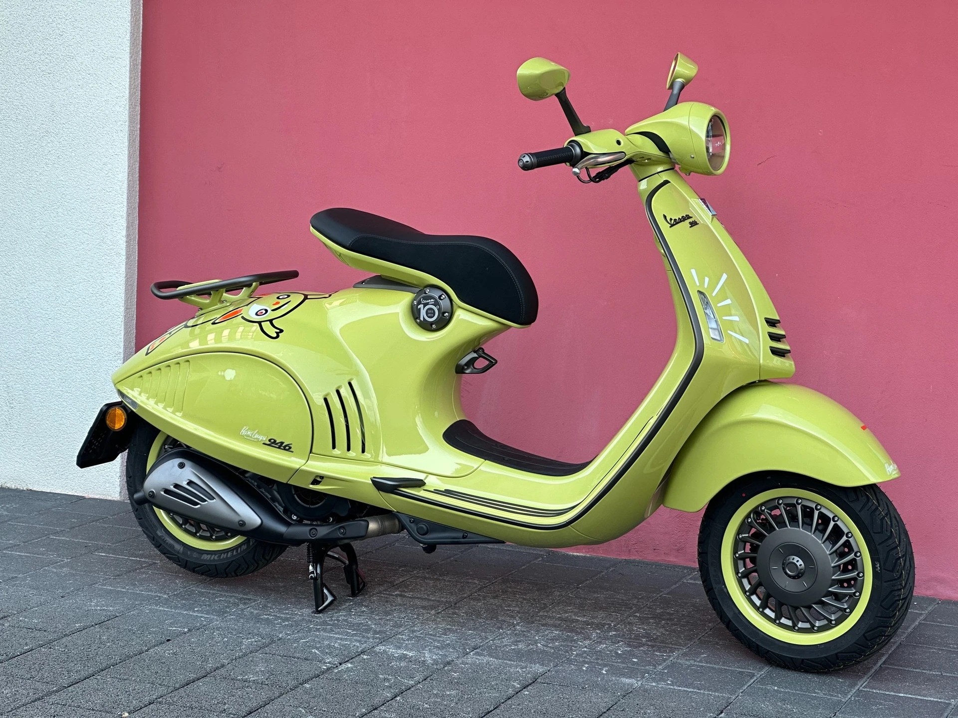 PIAGGIO Vespa 946 125 "BUNNY" 10° Anniversario-image-10