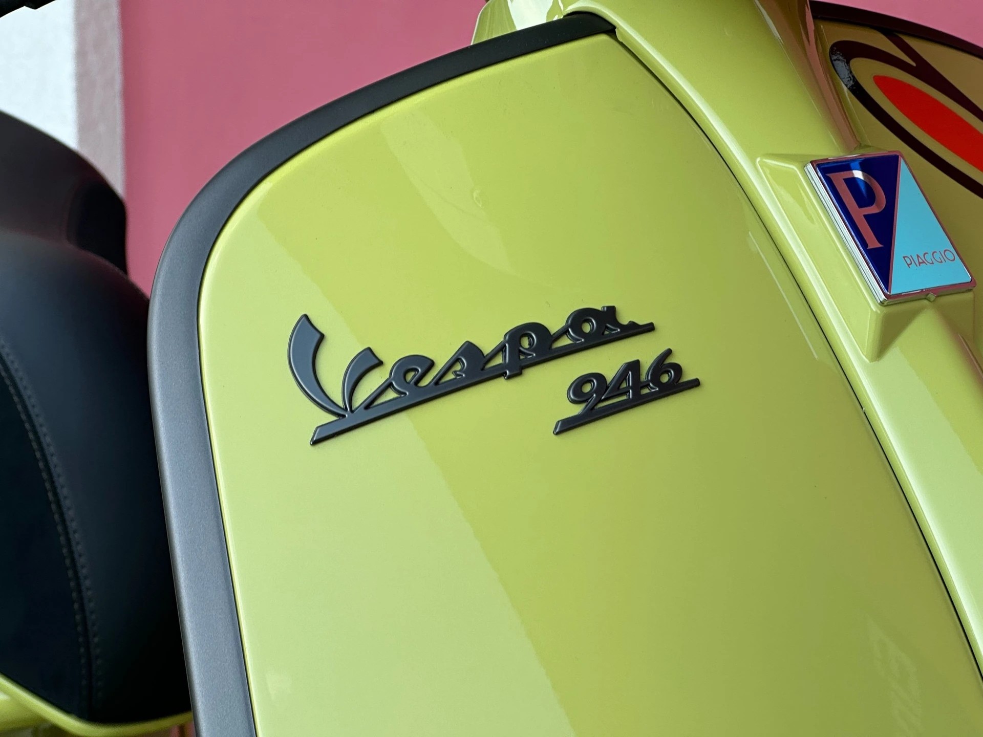PIAGGIO Vespa 946 125 "BUNNY" 10° Anniversario-showroom-element-3