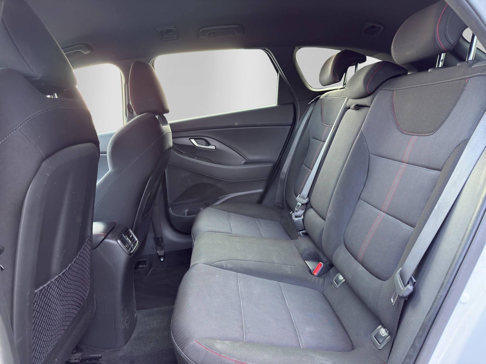 HYUNDAI i30 Wagon 1.5 T-GDi N Line 48V MH DCT-image-13