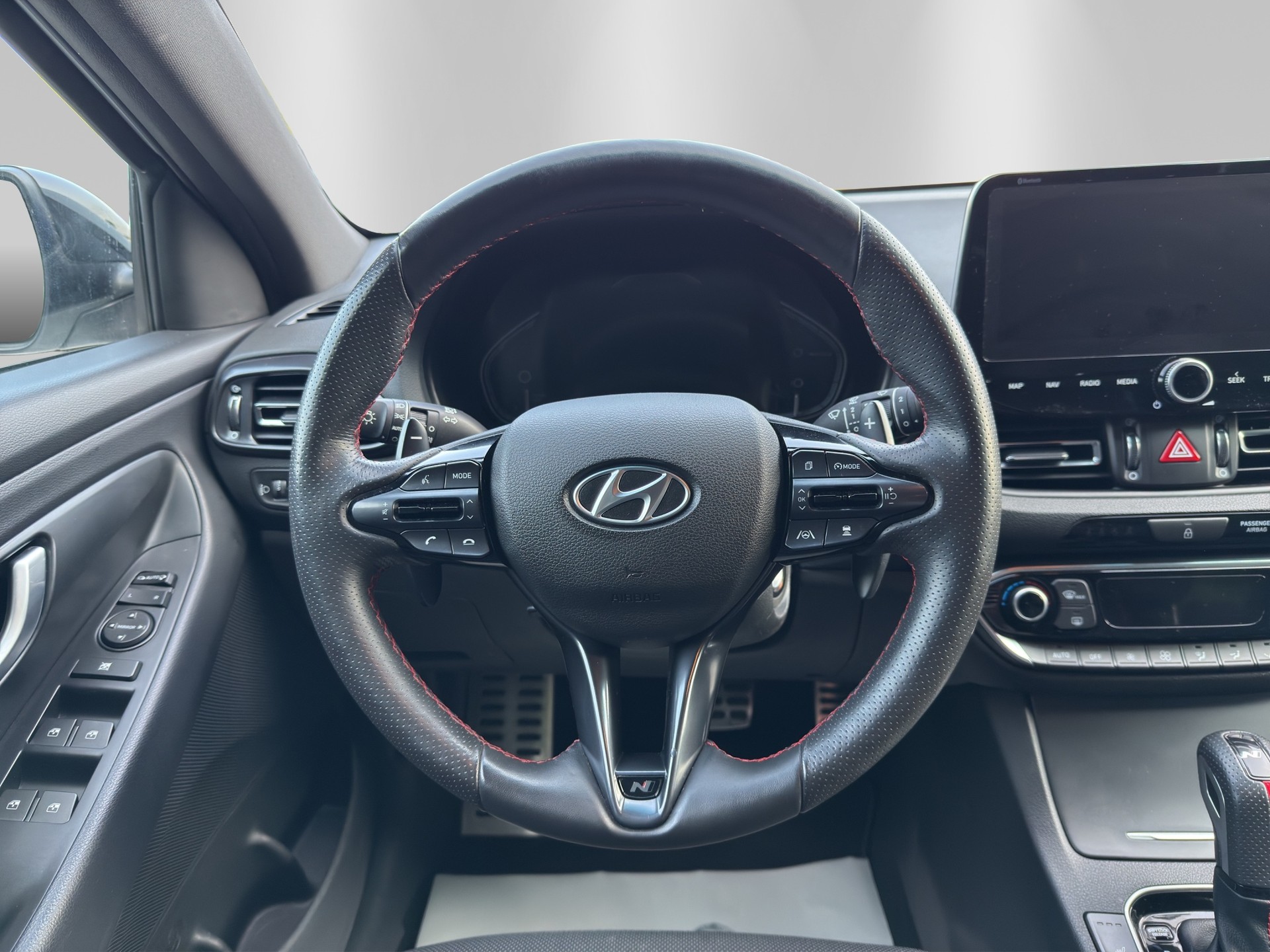 HYUNDAI i30 Wagon 1.5 T-GDi N Line 48V MH DCT-image-9