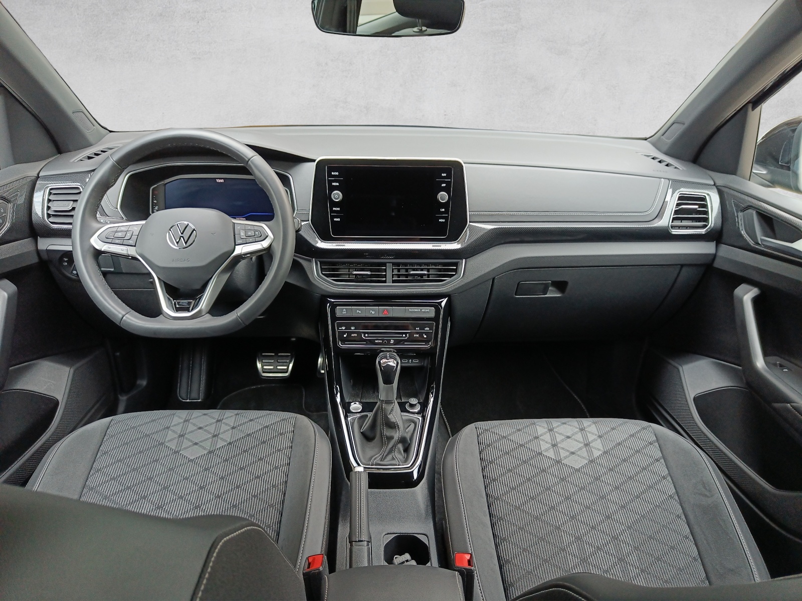 VW T-Cross 1.5 TSI R-Line DSG-image-11