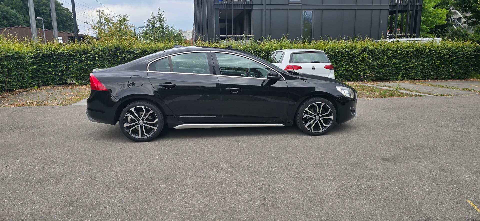 VOLVO S60 D3 Summum Geartronic-image-1