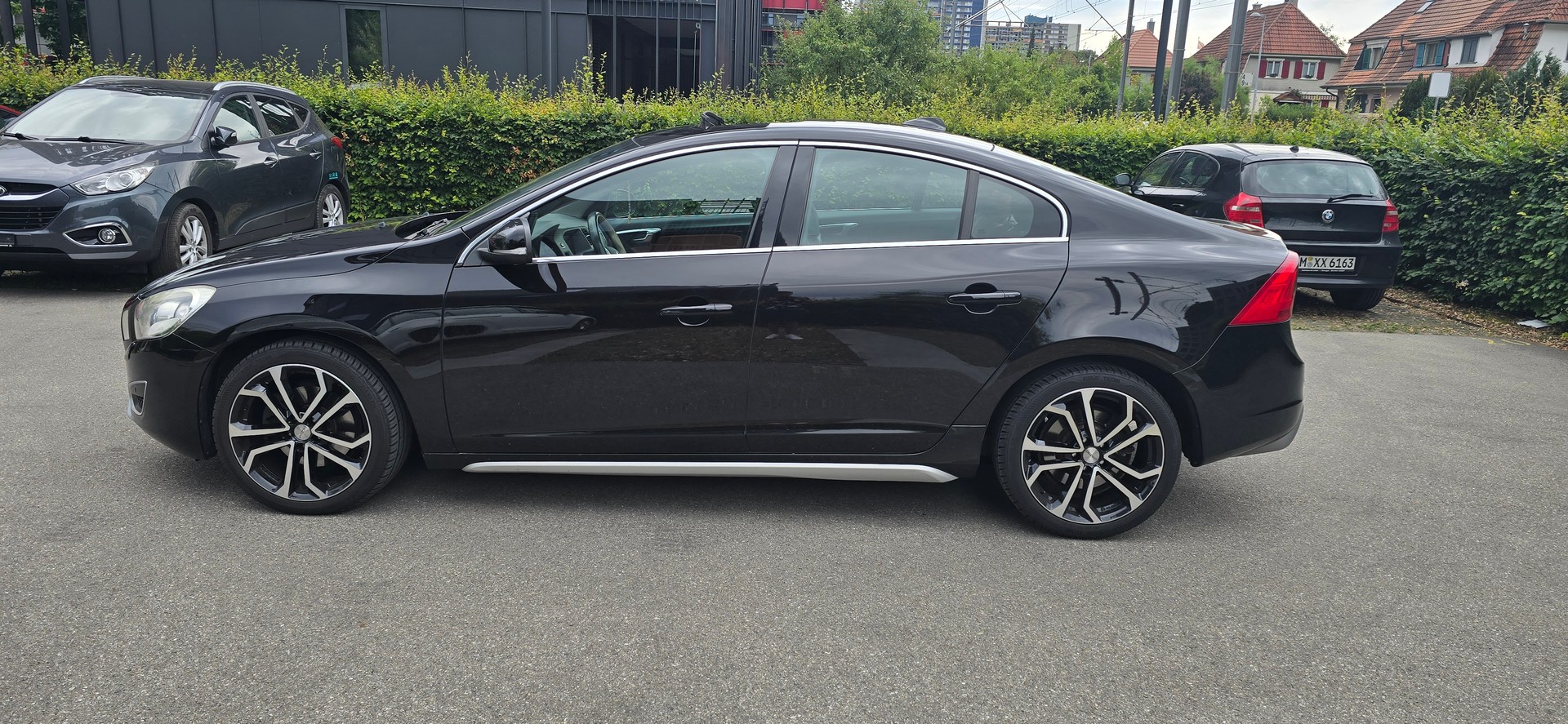 VOLVO S60 D3 Summum Geartronic-image-2