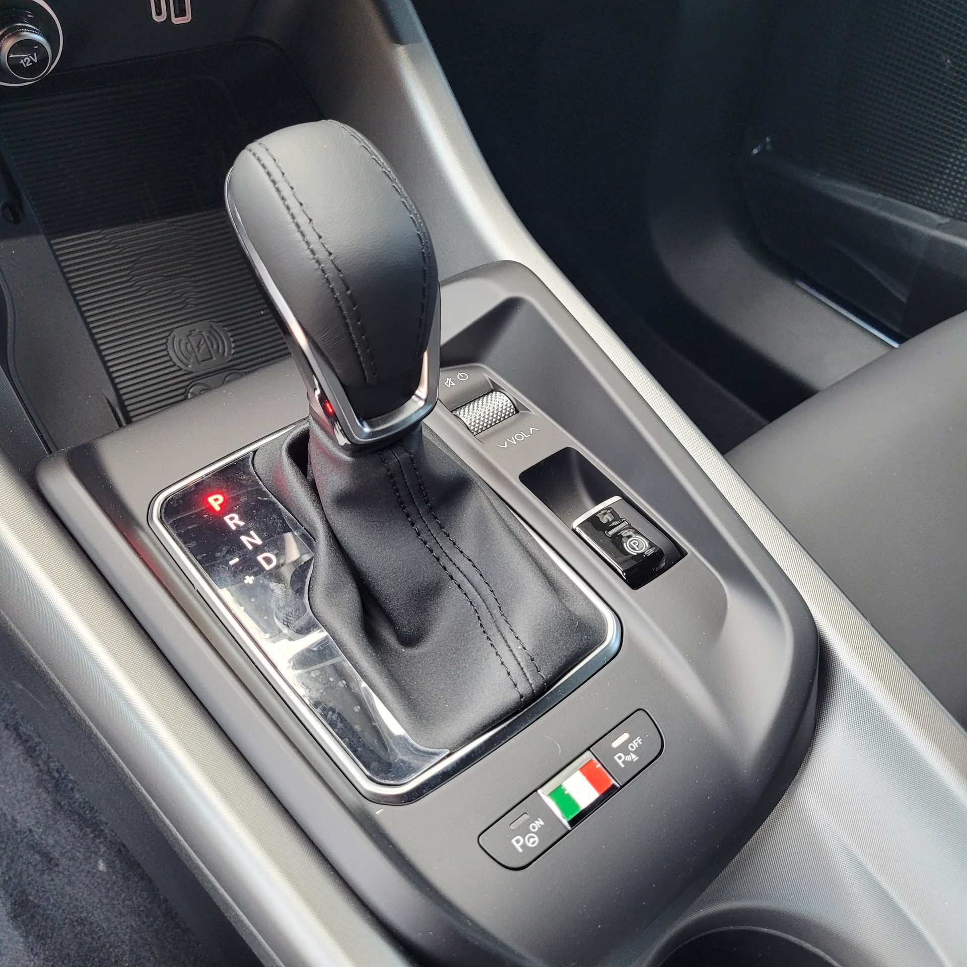 ALFA ROMEO Tonale 1.5 48V Hybrid Tributo Italiano-image-9
