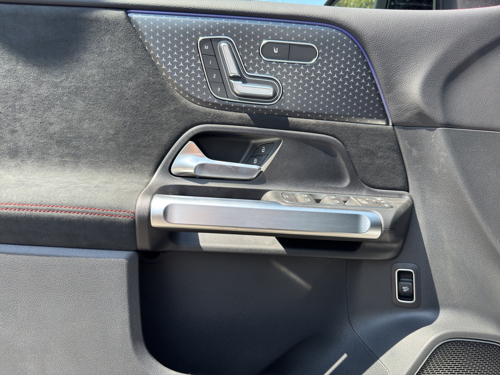 MERCEDES-BENZ GLB AMG 35 4Matic 8G-Tronic-image-11