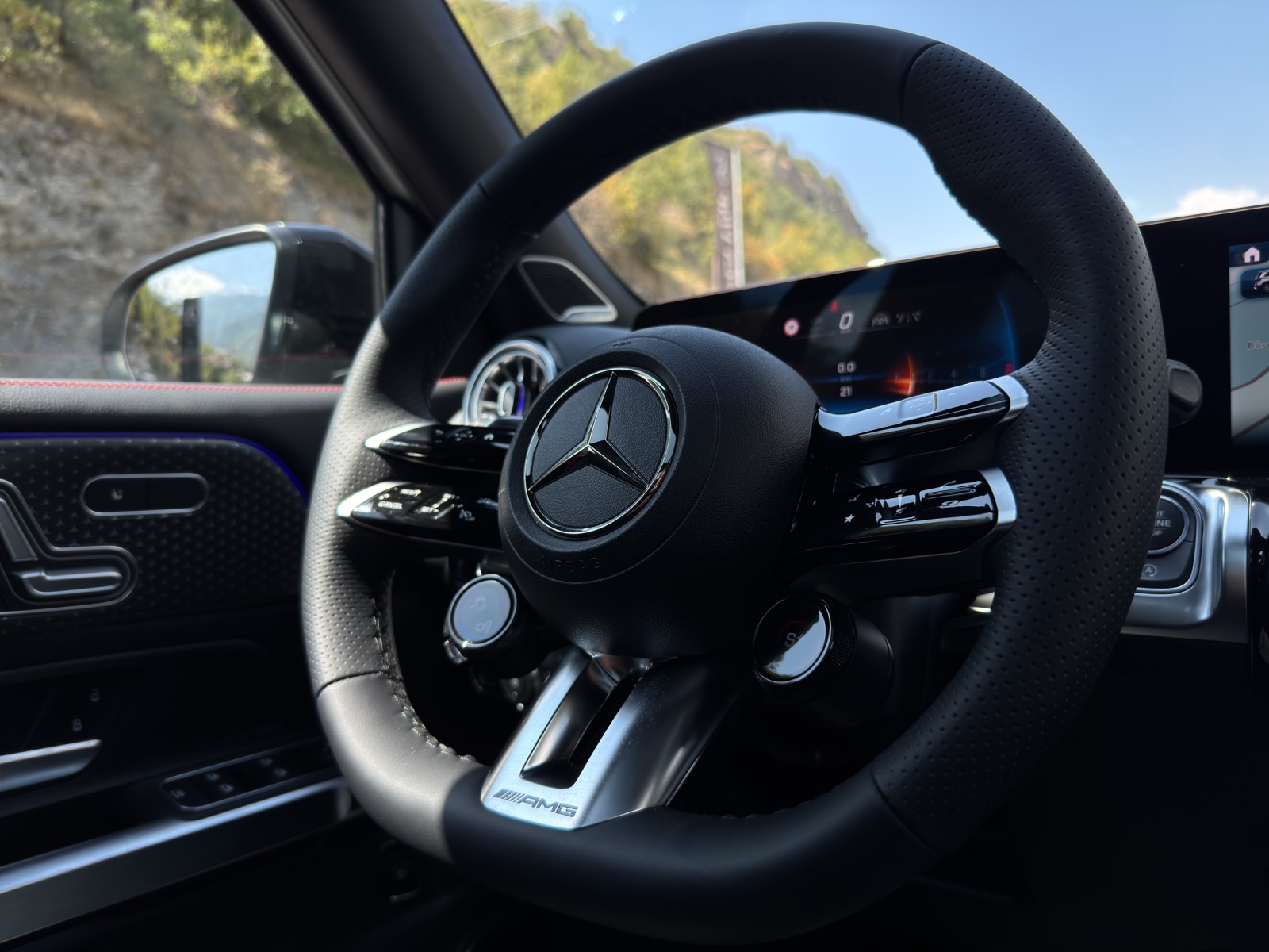 MERCEDES-BENZ GLB AMG 35 4Matic 8G-Tronic-image-22