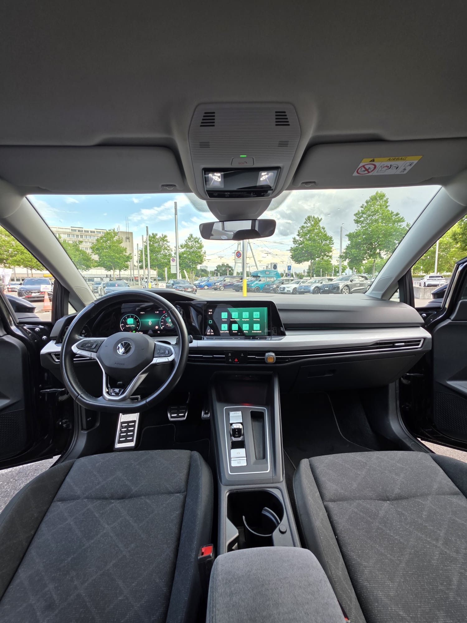 VW Golf 8 eTSI 1.0-image-8