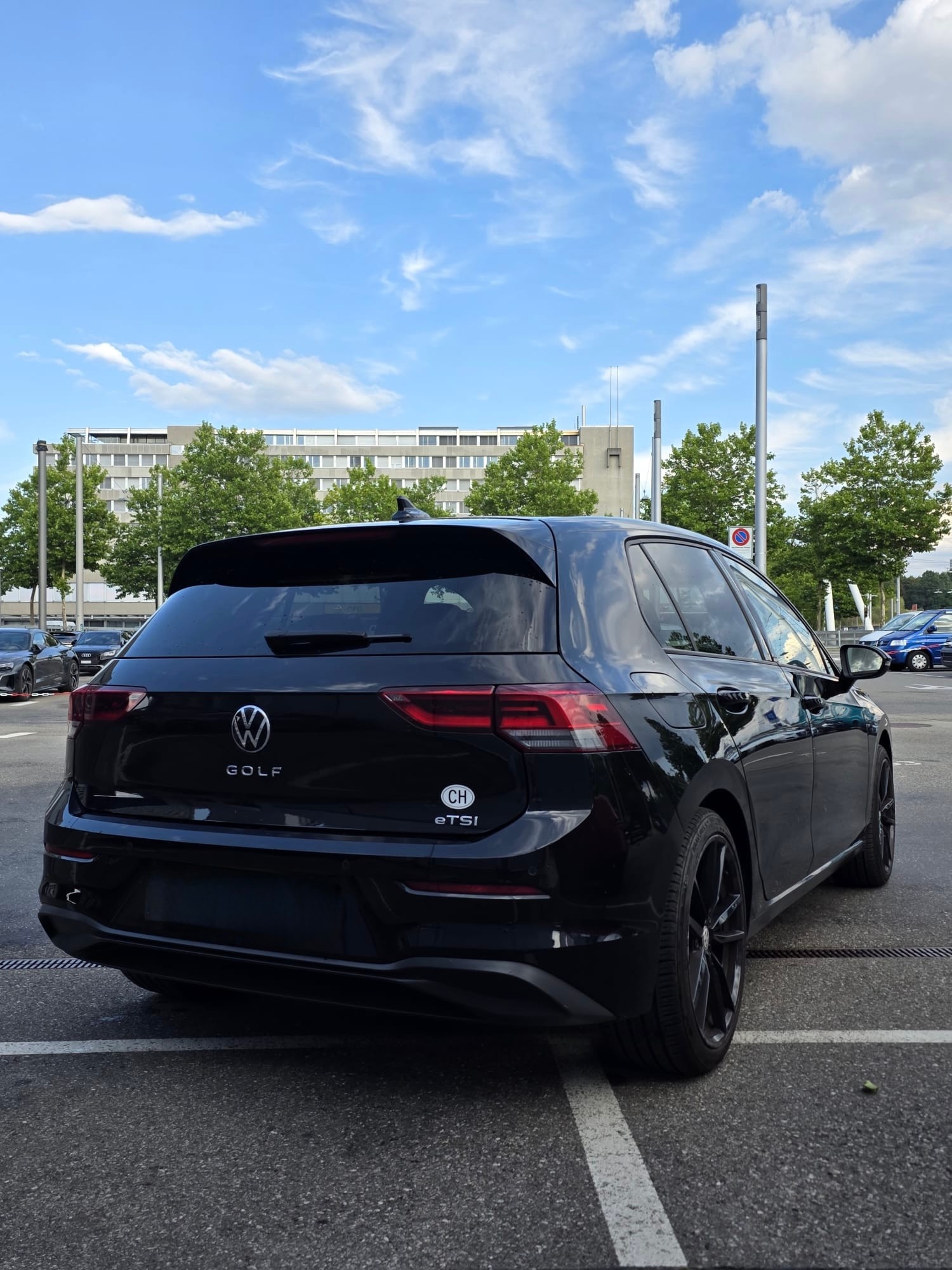 VW Golf 8 eTSI 1.0-image-5