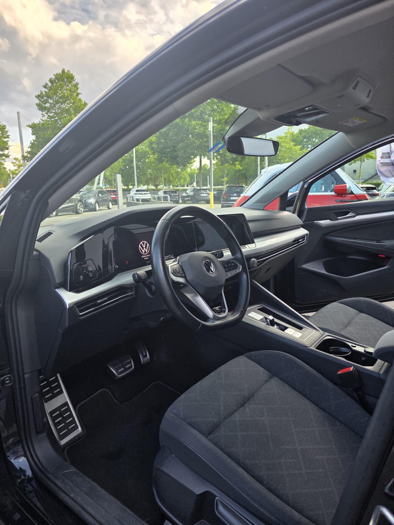 VW Golf 8 eTSI 1.0-image-6
