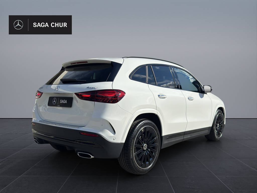 MERCEDES-BENZ GLA 250 Swiss Star AMG Line 4matic-image-5