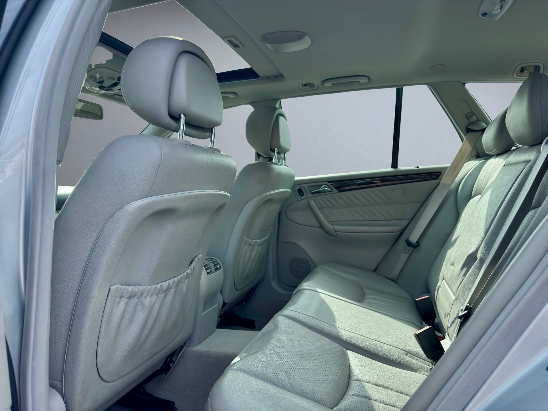 MERCEDES-BENZ C 320 CDI Elegance AMG Sport Edition-image-10
