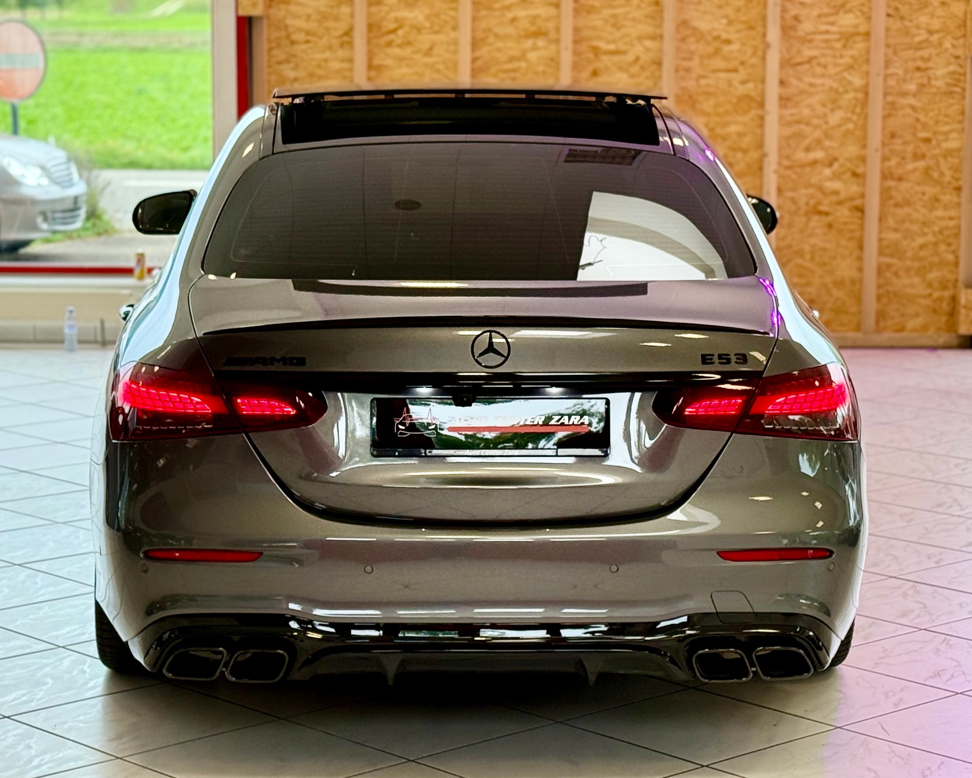 MERCEDES-BENZ AMG E 53 4Matic+ 9G-TCT *E63 S UMBAU*-image-12