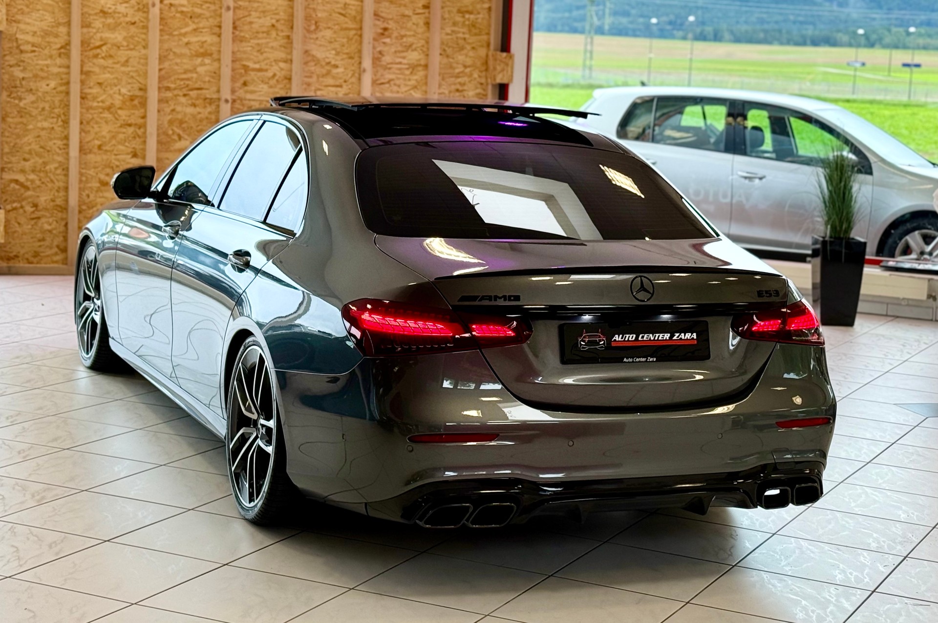 MERCEDES-BENZ AMG E 53 4Matic+ 9G-TCT *E63 S UMBAU*-image-8