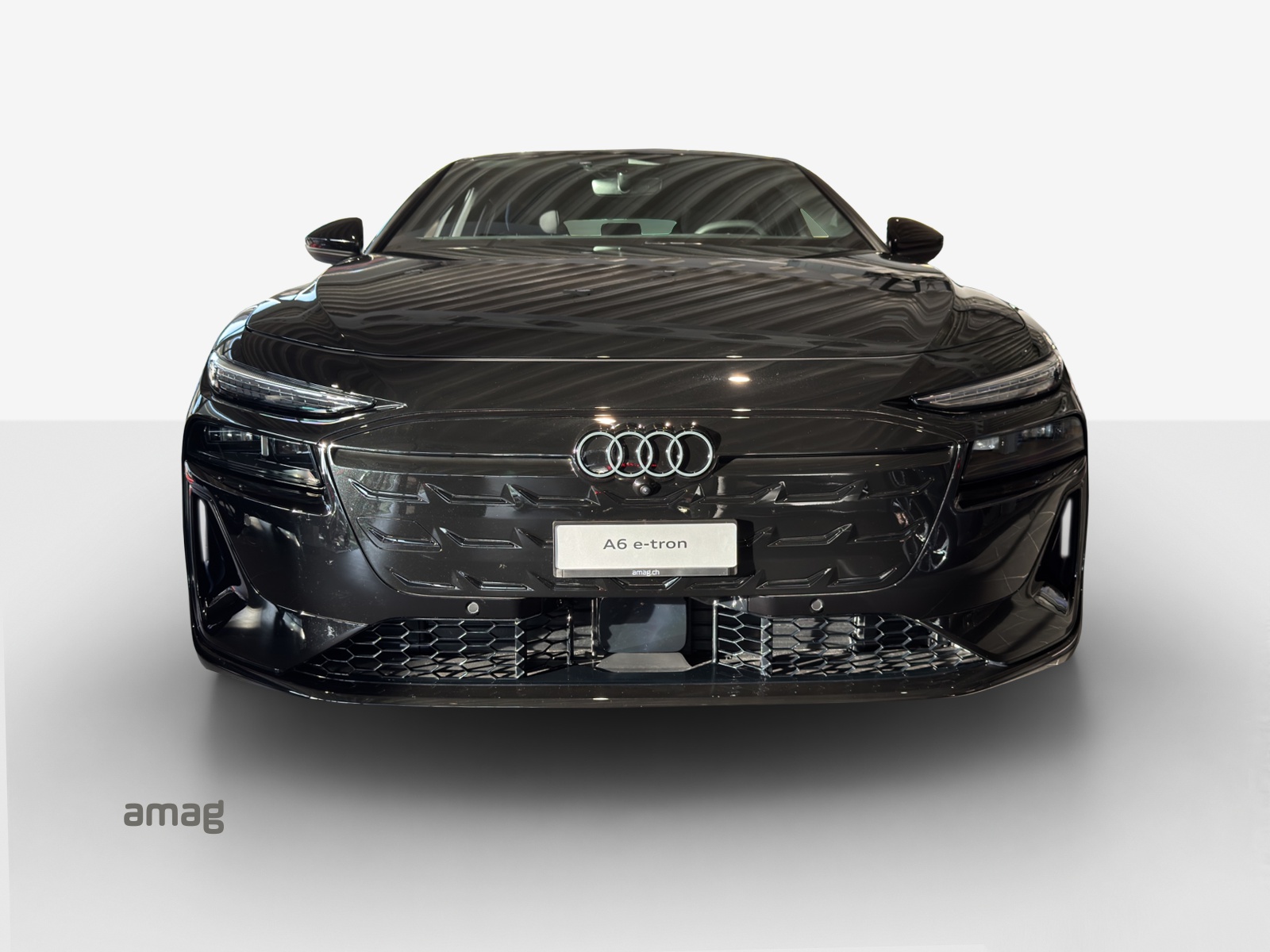 AUDI A6 Avant e-tron quattro-image-6