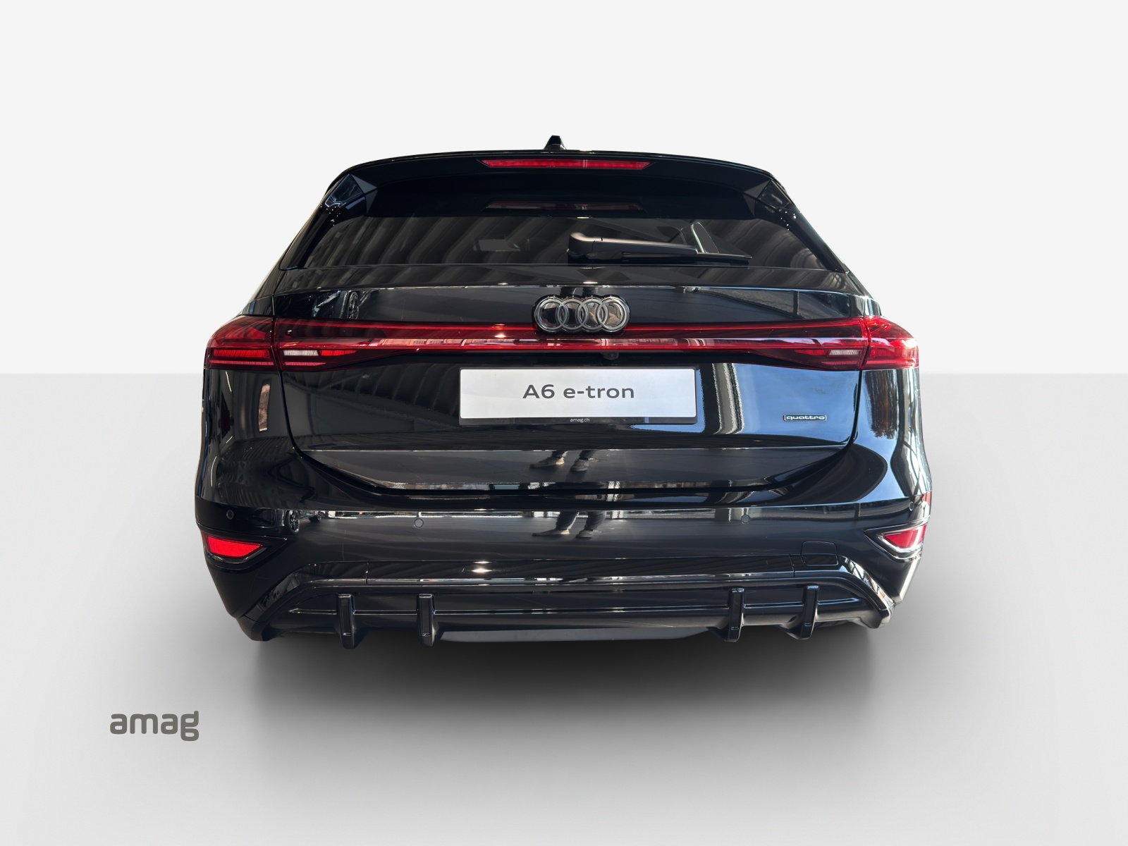 AUDI A6 Avant e-tron quattro-image-3
