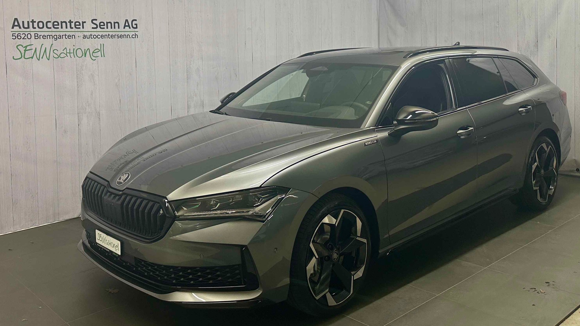 SKODA Superb Combi 2.0 TSI Sportline 4x4 DSG-image-0
