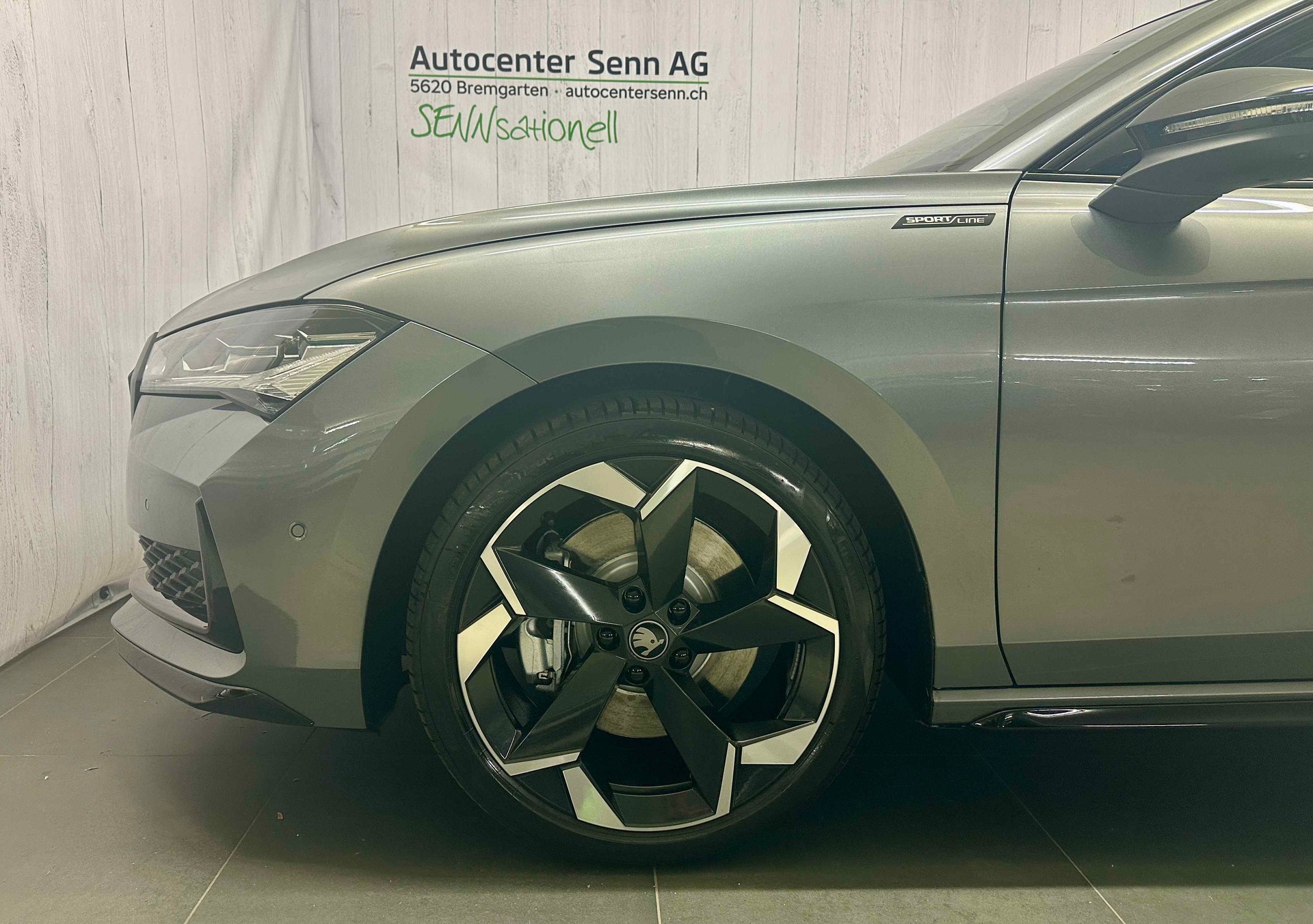 SKODA Superb Combi 2.0 TSI Sportline 4x4 DSG-image-2
