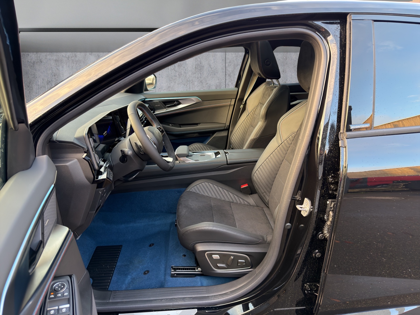 RENAULT Rafale 1.2 E-Tech Plug-in Hybrid 300 4x4 Atelier Alpine-image-5