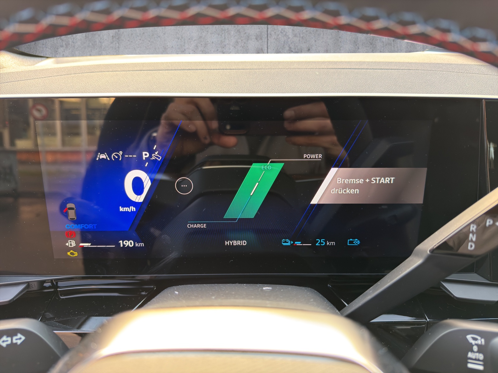 RENAULT Rafale 1.2 E-Tech Plug-in Hybrid 300 4x4 Atelier Alpine-image-7