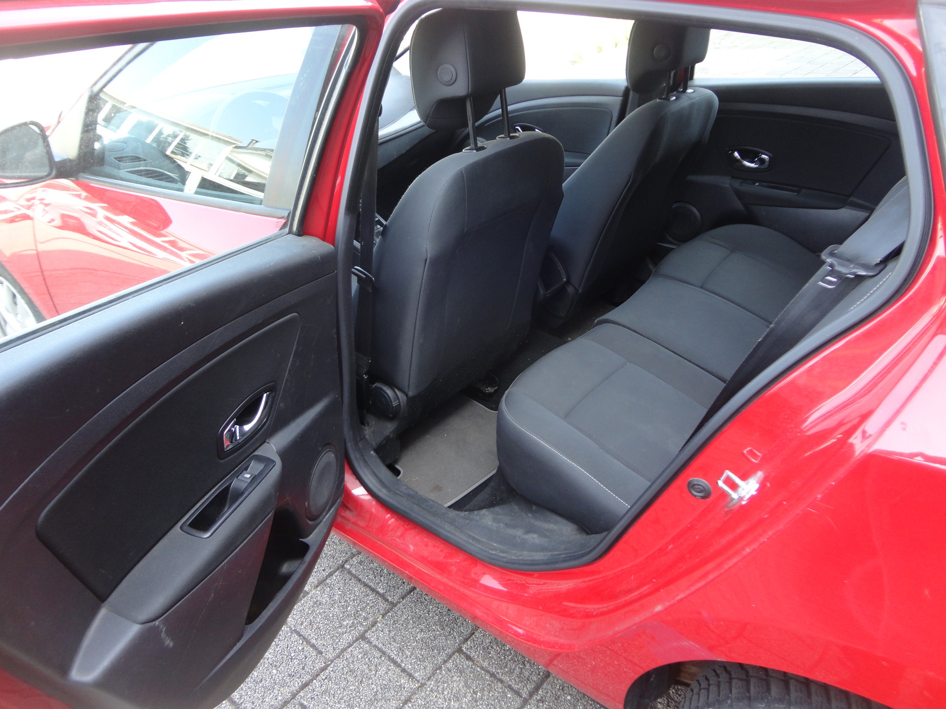 RENAULT Mégane Grandtour 1.5 dCi Expression-image-10