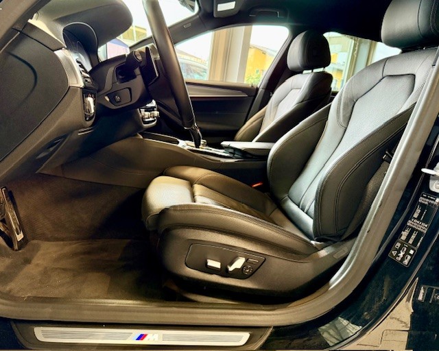 BMW 540i xDrive Steptronic M Sport-image-10