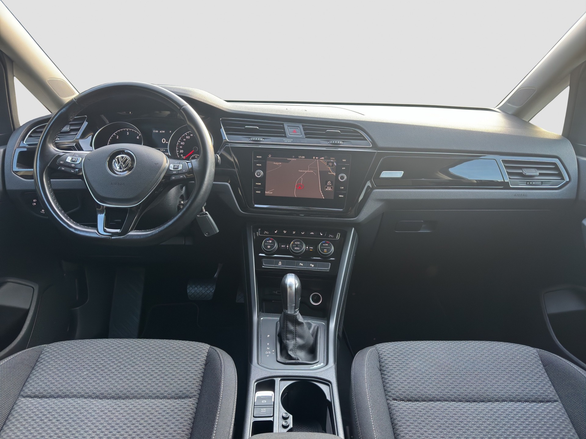 VW Touran 2.0 TDI BlueMotion Technology Comfortline DSG-image-3