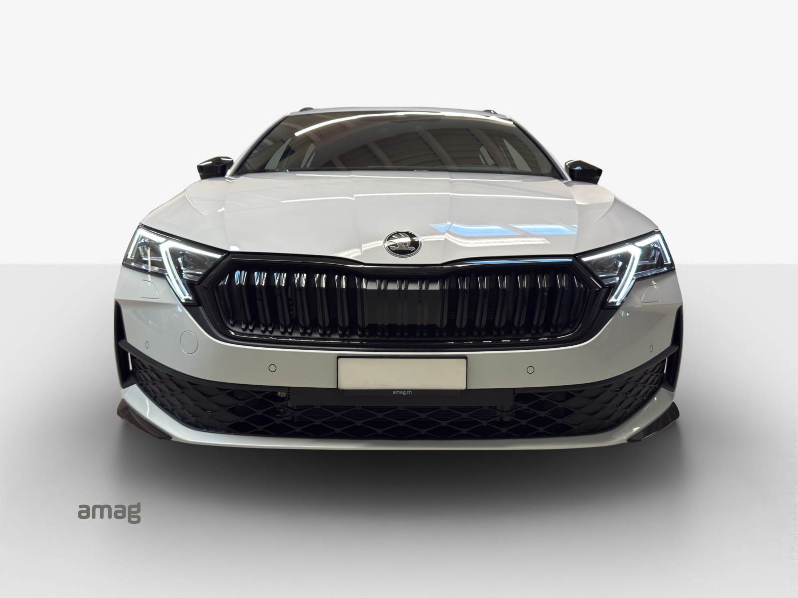 SKODA Octavia Combi 2.0 TSI DSG Dynamic 4x4-image-6