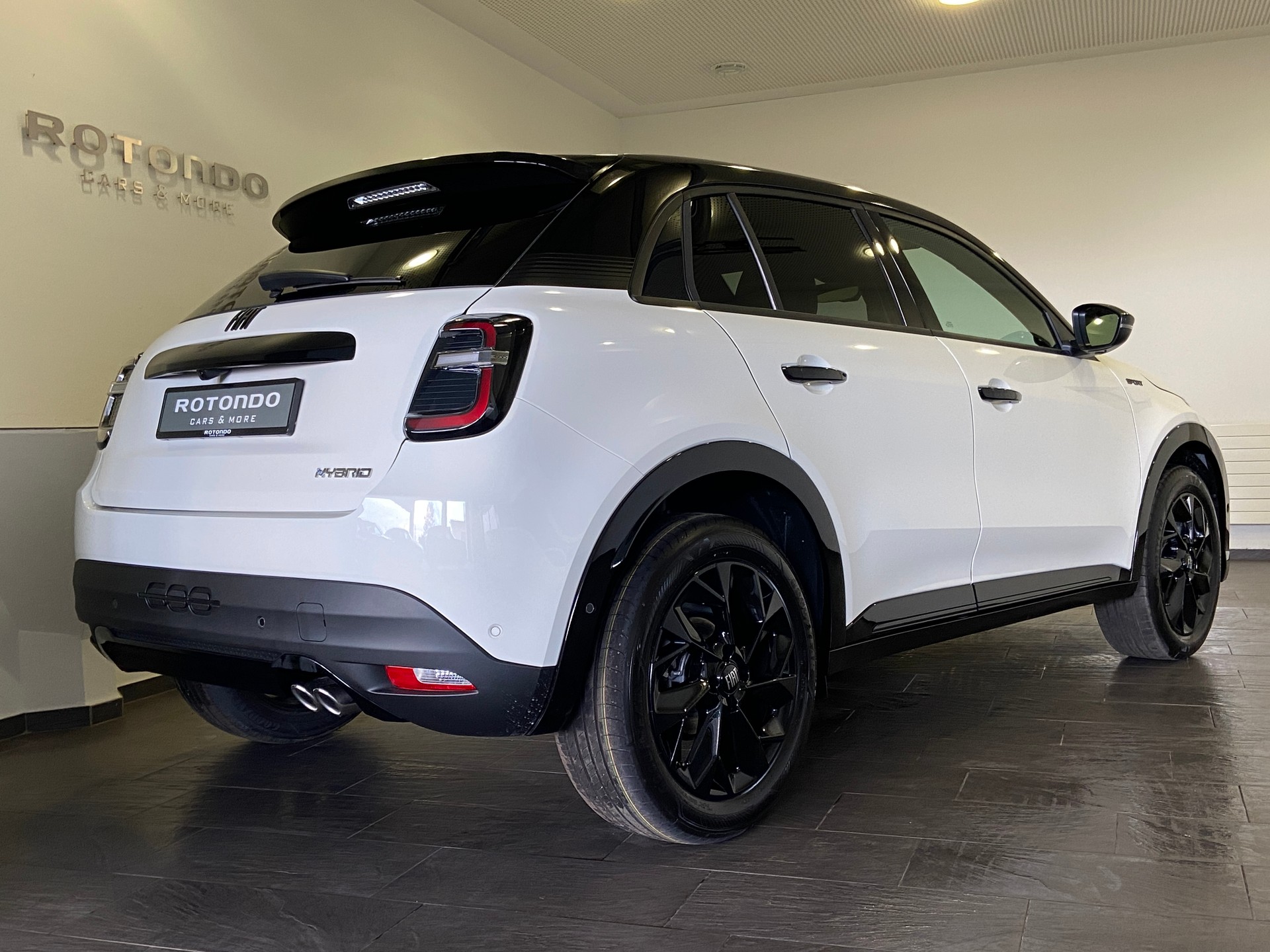 FIAT 600h MildHybrid Sport 145PS-image-1