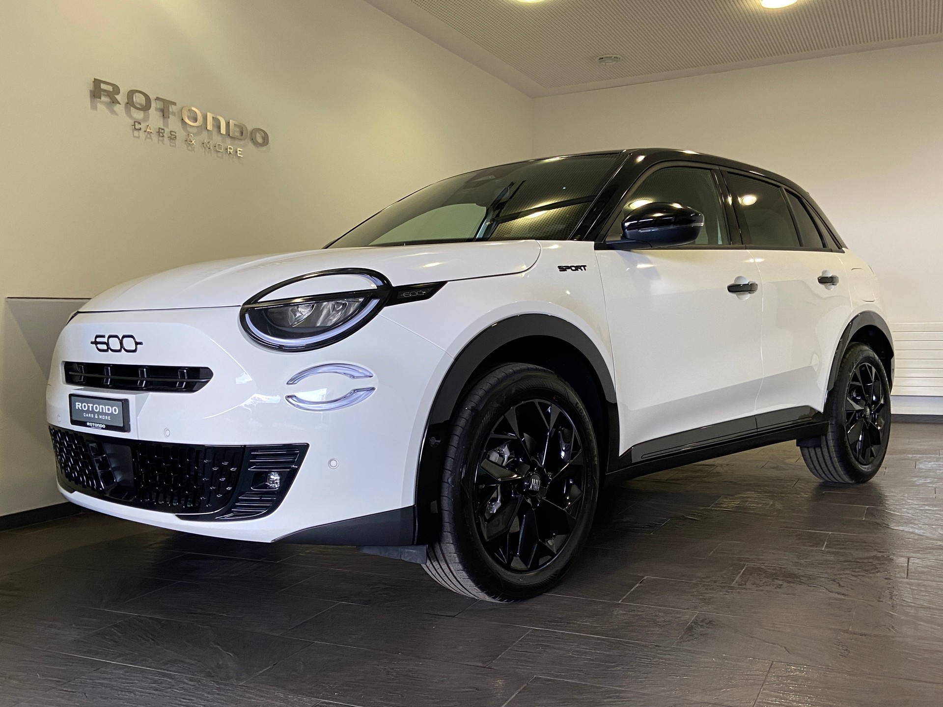 FIAT 600h MildHybrid Sport 145PS-image-0