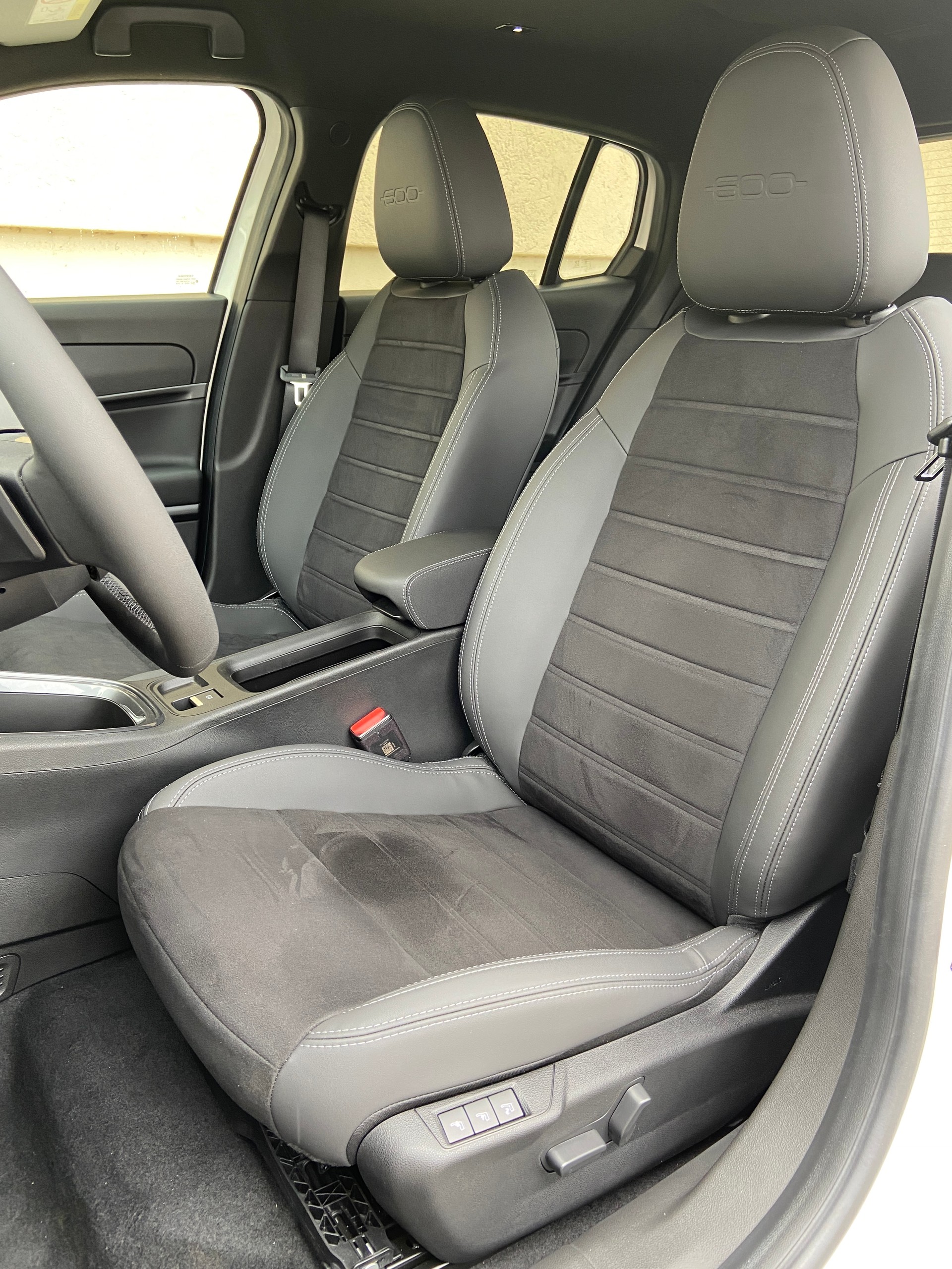 FIAT 600h MildHybrid Sport 145PS-image-5
