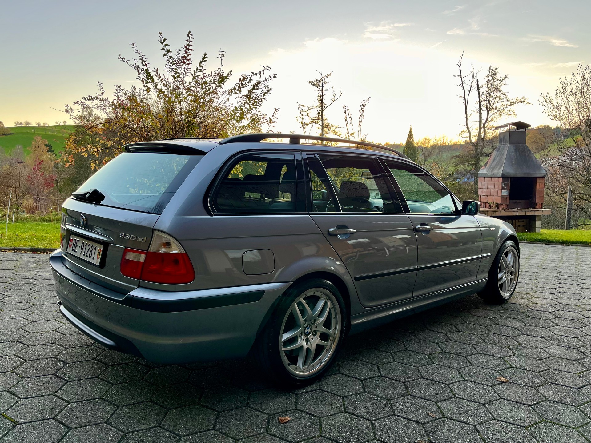 BMW E46 330xi Touring-image-3