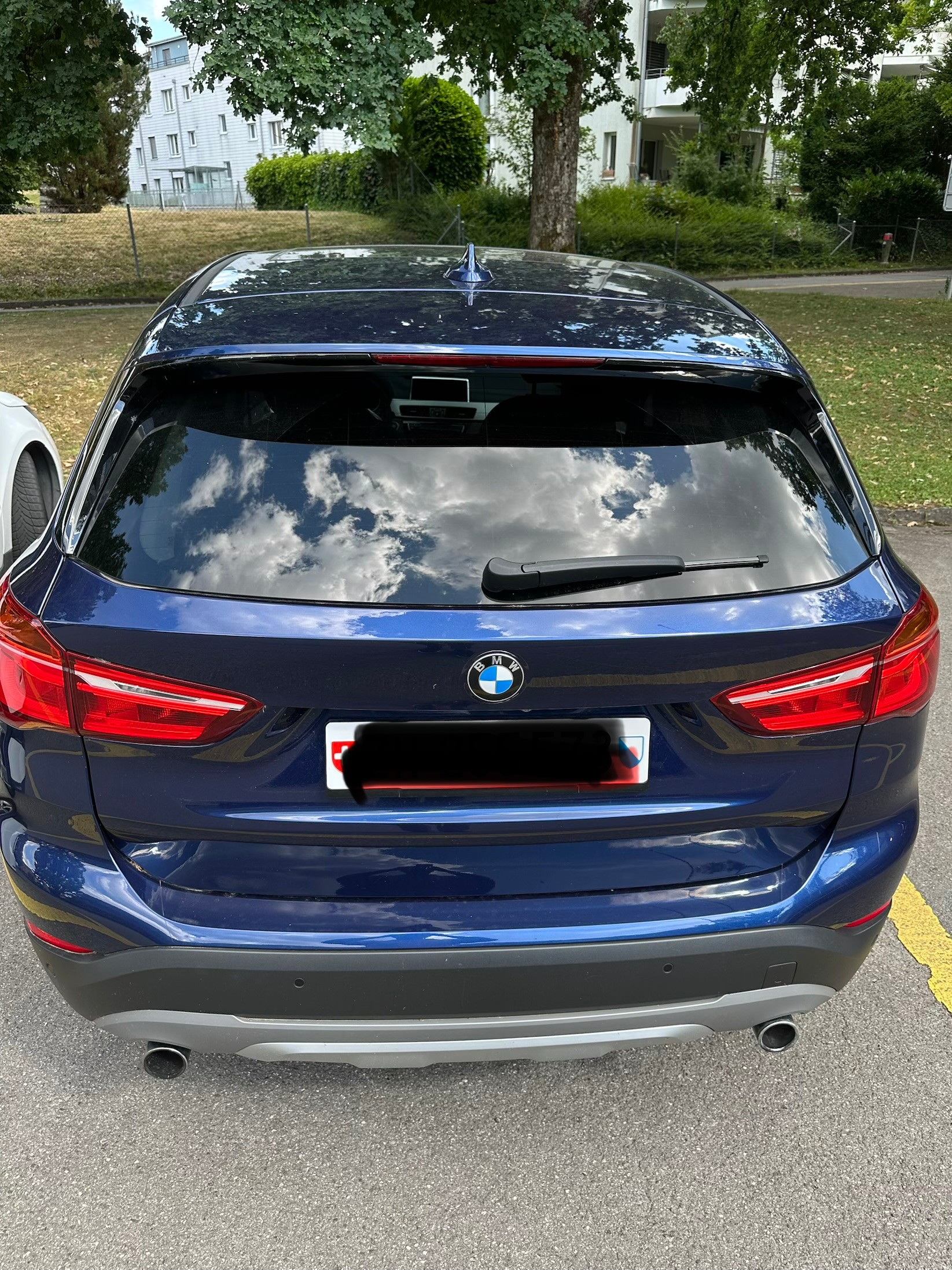 BMW X1 xDrive 25i Sport Line Steptronic-image-1