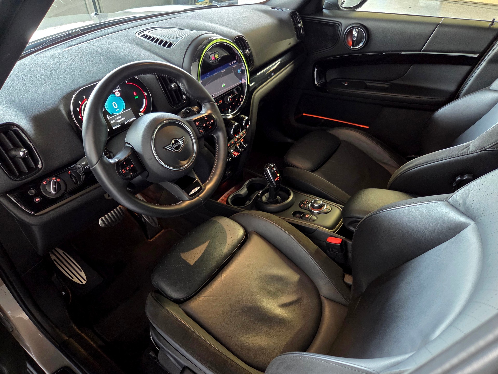 MINI Countryman F60 2.0i John Cooper Works ALL4-image-18