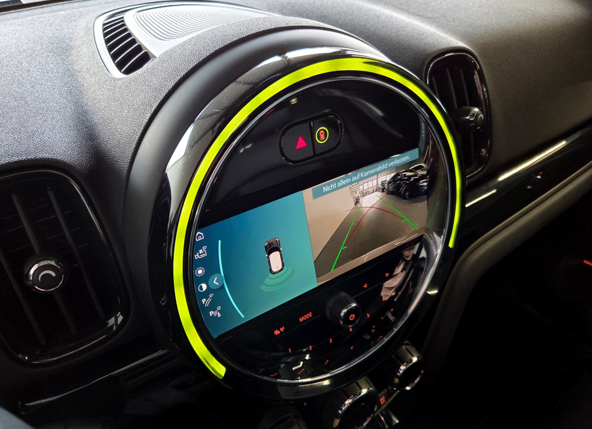 MINI Countryman F60 2.0i John Cooper Works ALL4-image-16