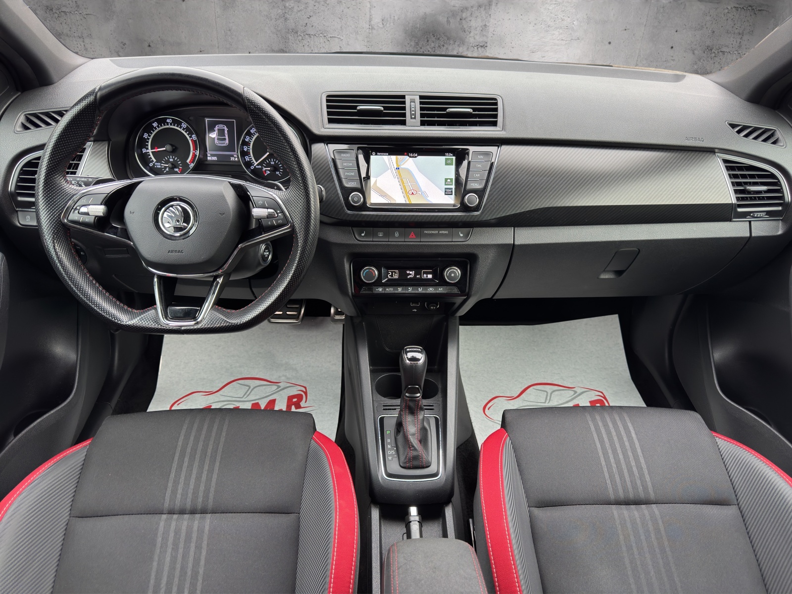 SKODA Fabia 1.0 TSI Monte Carlo DSG-image-9