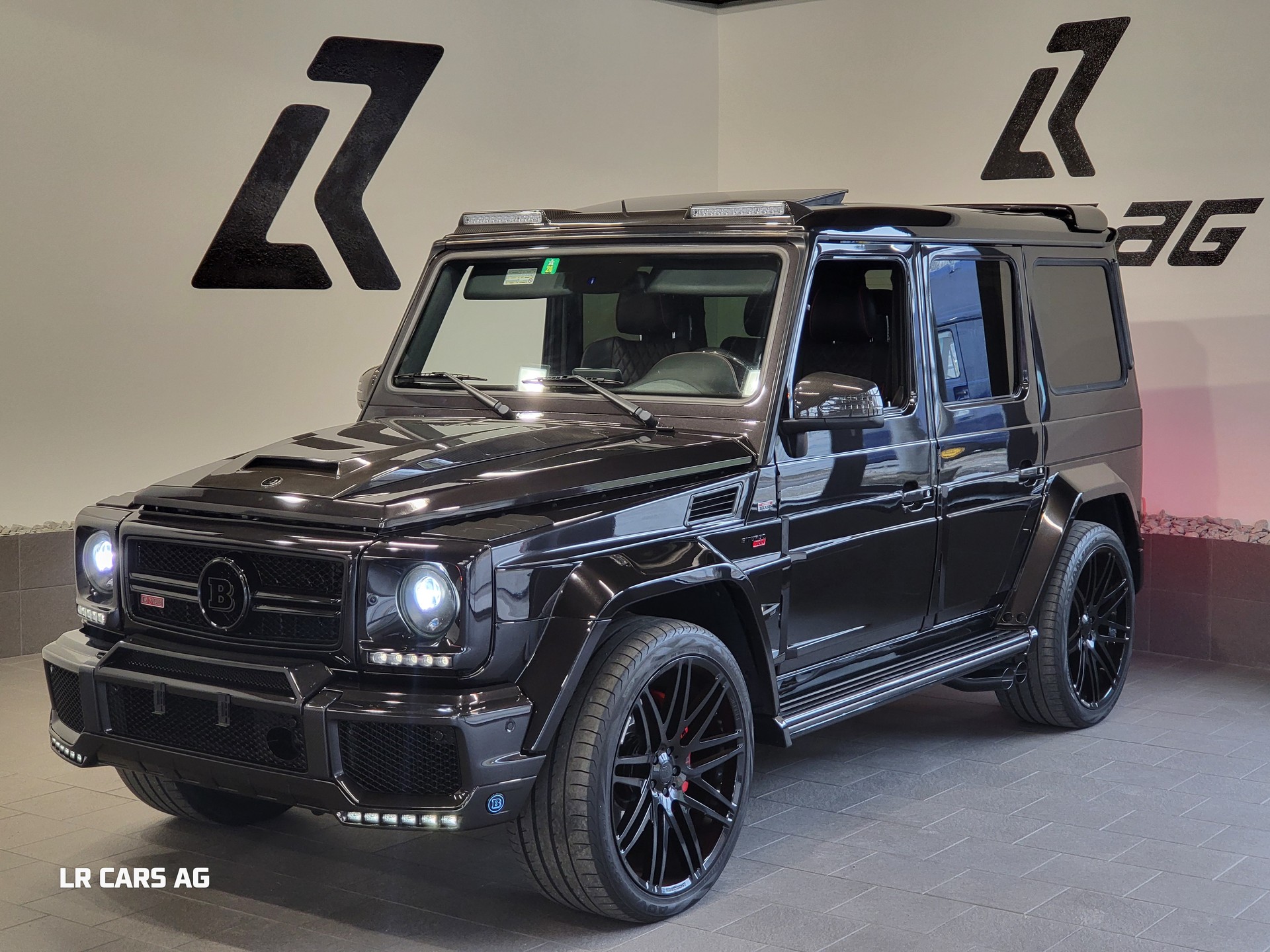 MERCEDES-BENZ G700 BRABUS-image-0