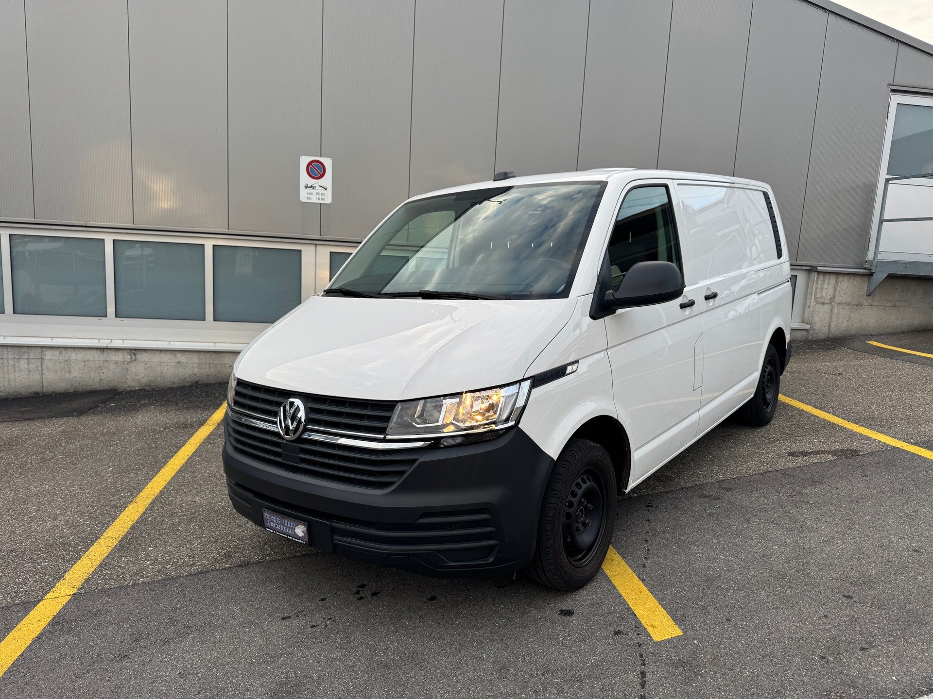 VW T6.1 2.0 TDI-image-0