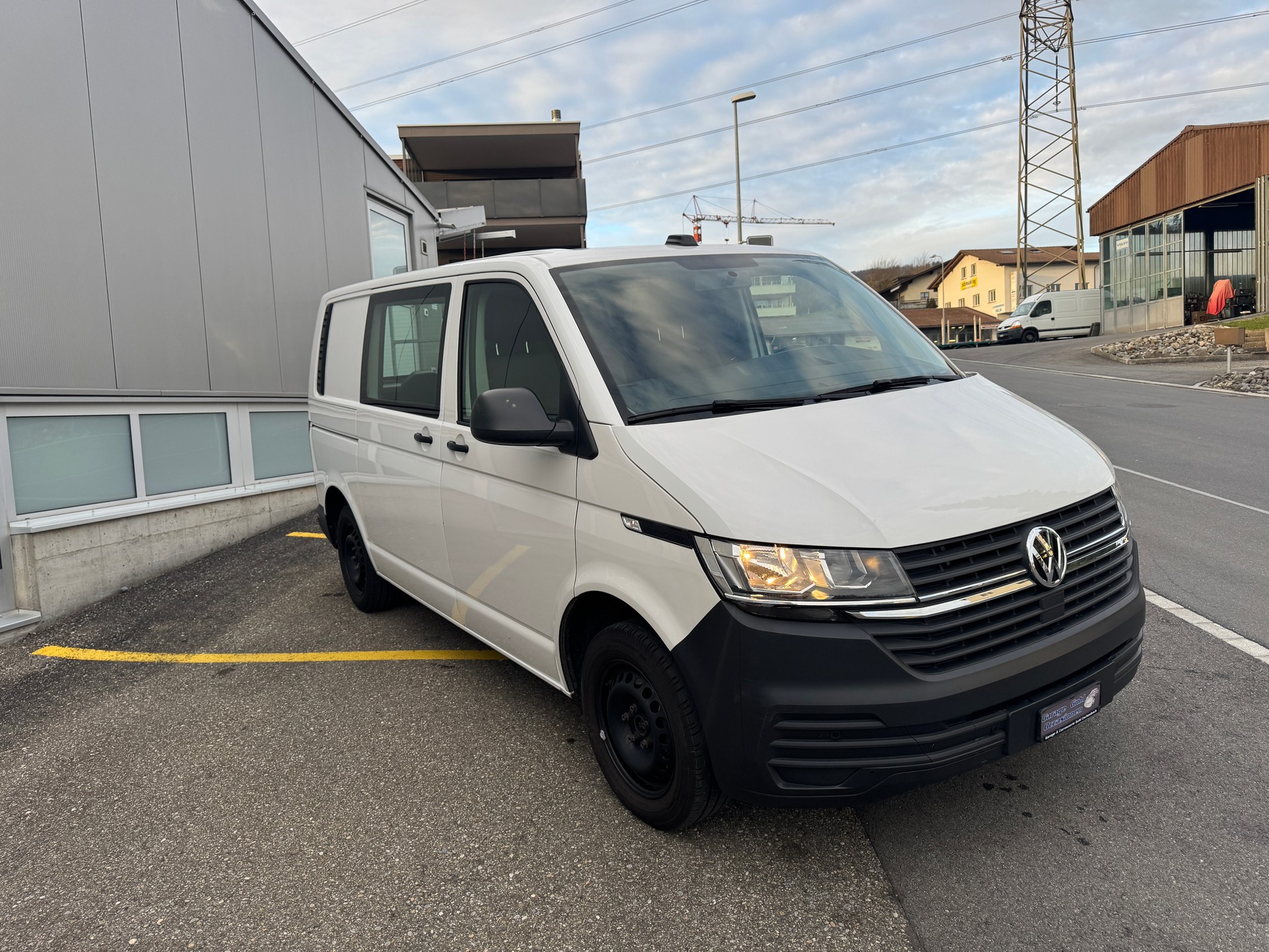 VW T6.1 2.0 TDI-image-1
